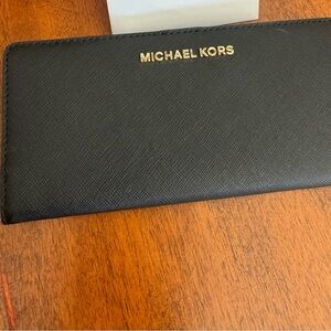 Black Michael Kors Wallet
